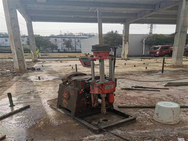 天柱袖阀管小导管注浆加固施工工艺